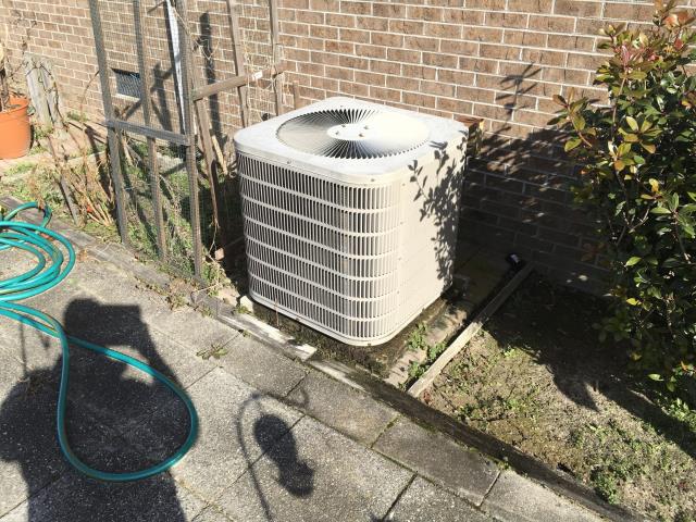 Performed preventative maintenance on Goodman Split Heat pump system. Priced new Daikin 3.5 ton 14 seer Split heat pump.