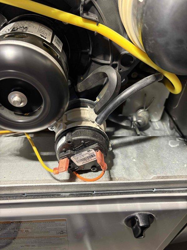 Performed annual furnace maintenance under CCC Quality Plan agreement. Conducted comprehensive system inspection, finding all components in proper working condition. Replaced 16x25x1 filter and verified proper operation of furnace and Aprilaire humidifier.