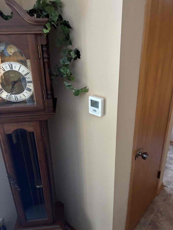 Performed annual furnace maintenance service under CCC Quality Plan. Conducted full inspection of furnace components including control boards, electrical connections, and ventilation system. Replaced 20x25x5 air filter (#35) and verified proper thermostat operation.