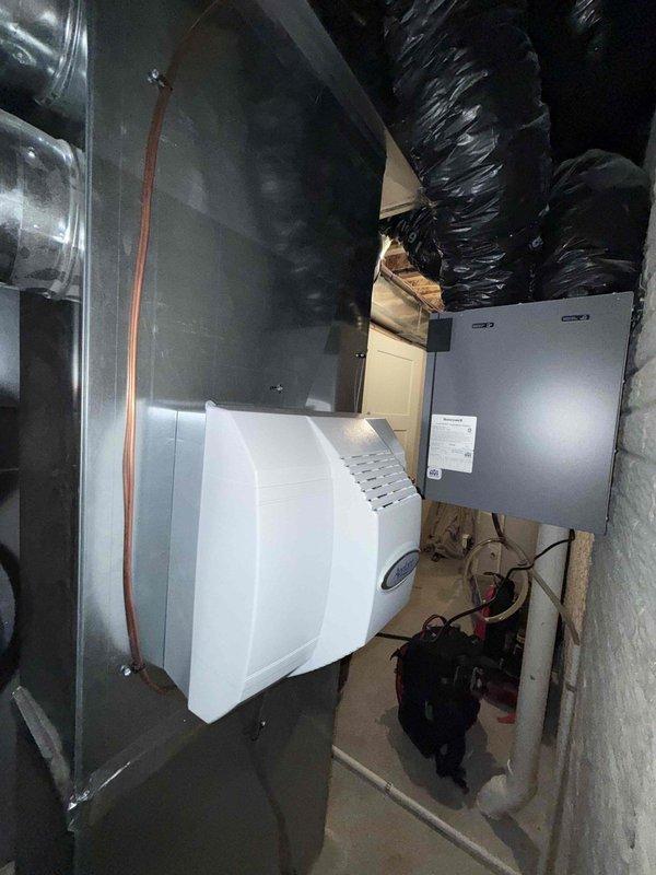 Oconomowoc, WI - Successfully installed an Aprilaire 700 whole-home humidifier unit on the customer's existing ductwork system. The humidifier was properly mounted, connected to water supply, and wired to the electrical control box. System was tested and confirmed to be functioning as designed. Oconomowoc, WI - Successfully installed an Aprilaire 700 whole-home humidifier unit on the customer's existing ductwork system. The humidifier was properly mounted, connected to water supply, and wired to the electrical control box. System was tested and confirmed to be functioning as designed.