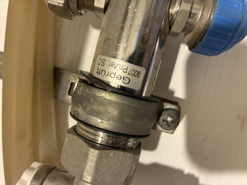 Responded to no heat call for bathroom. Diagnosed failed actuator in older HVAC system. Completed visual inspection of plumbing assembly and HVAC line connections. New actuator has been ordered for replacement.