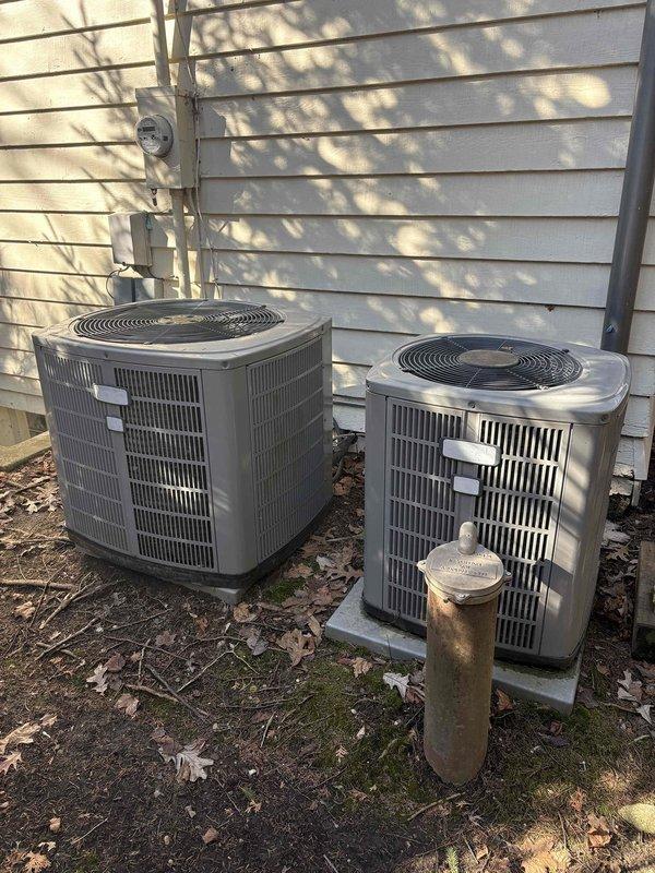 Responded to no-heat service call for 10+ year old HVAC system serving lower level. Diagnosed failed blower motor in aging furnace. Presented replacement options and provided quotes for new furnace installation after determining repair costs would not be economical given system age and condition.