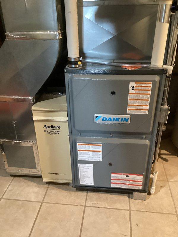 Performed annual maintenance service on a Daikin furnace and boiler system under CCC Quality Plan agreement. Conducted regular cleaning of both units and inspected associated components including the Aprilaire air cleaner, ductwork, and copper pipe/valve assembly. All systems were found in good working condition with no repairs needed at this time.