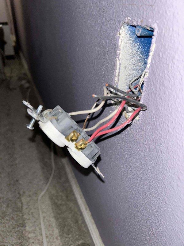 Responded to a no-power condition in the master bedroom where the circuit breaker was not tripped and multiple breaker resets had failed to restore power. Upon investigation, discovered broken wire connections at an outlet receptacle. Reconnected the detached wires to the proper terminals, secured all connections, and verified full power restoration to the affected bedroom circuit.