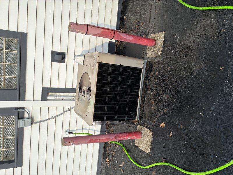 Completed air conditioning tune-up and maintenance on 30-year-old R22 system. Unit is currently operational but nearing end of service life due to age and obsolete refrigerant. Recommended system replacement and advised that free quotes are available for new equipment installation.