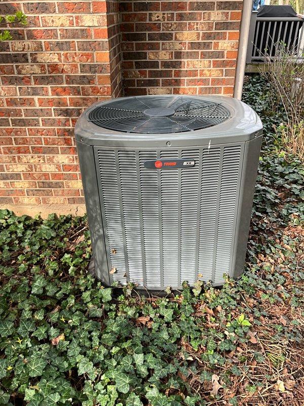 Completed comprehensive BFMA tune-up service on a Trane outdoor condensing unit over three years old. Performed standard preventative maintenance procedures including system inspection, component cleaning, refrigerant level verification, electrical connection testing, and operational performance evaluation. Unit found to be operating within normal parameters with no immediate repairs required at time of service.
