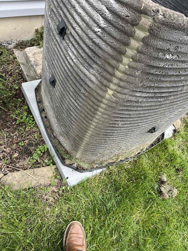 Completed comprehensive air conditioning tune-up on residential outdoor condensing unit. Performed standard maintenance procedures including inspection of condenser coil, fan operation verification, and system performance evaluation. Unit operational and functioning within normal parameters upon completion of service.