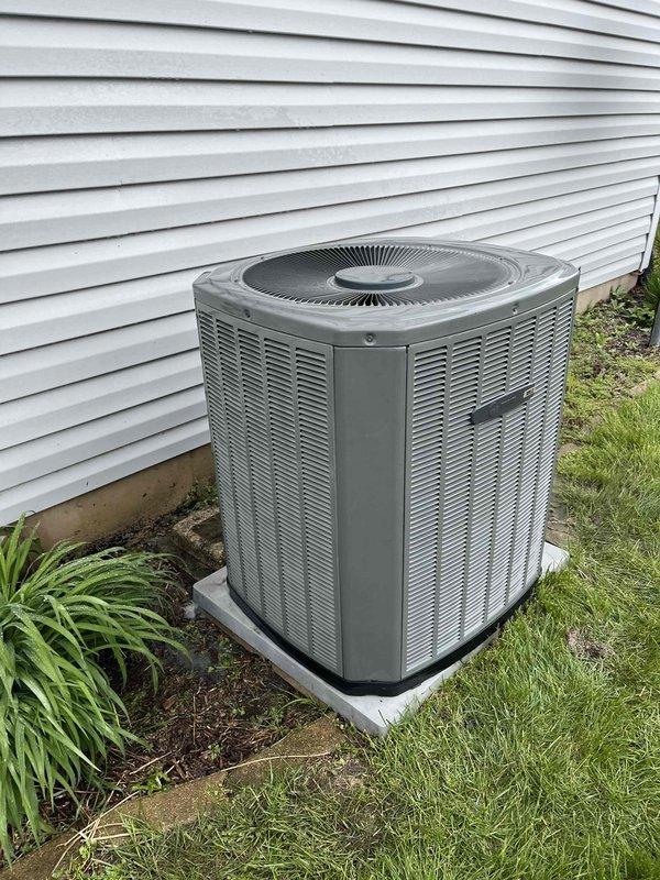 Completed comprehensive air conditioning tune-up on residential outdoor condensing unit. Performed standard maintenance procedures including inspection of condenser coil, fan operation verification, and system performance evaluation. Unit operational and functioning within normal parameters upon completion of service.