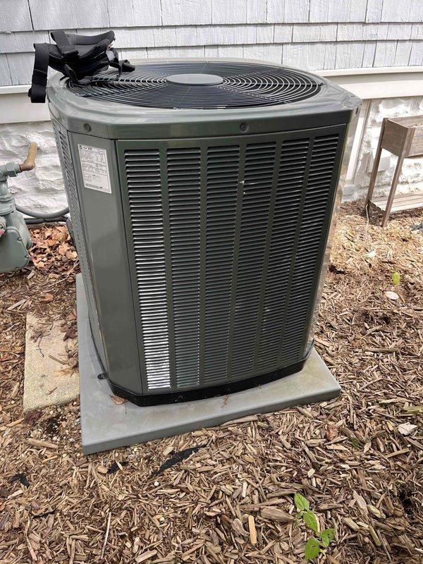 Completed comprehensive BFMA tune-up service on a 9+ year old residential air conditioning system. Performed standard maintenance procedures on the outdoor condenser unit, including inspection of the cabinet, fan assembly, and electrical components. Inspected and documented the condition of the indoor air filter, which showed normal dust accumulation consistent with regular use.