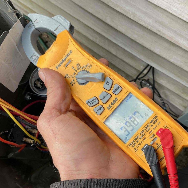 Completed comprehensive BFMA tune-up on residential air conditioning system aged 4+ years. Performed electrical diagnostics using clamp meter to verify proper amperage draws and system performance at outdoor condensing unit. All measurements recorded within manufacturer specifications, system operating efficiently with no deficiencies noted.