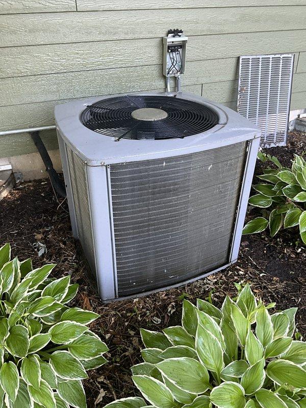 Completed comprehensive BFMA tune-up service on 12-year-old residential HVAC system, including full air conditioning system inspection and performance evaluation of outdoor condenser unit. Performed semi-annual filter change with new pleated air filters and verified proper airflow throughout the system. All equipment operating within normal parameters with no issues identified during maintenance visit.
