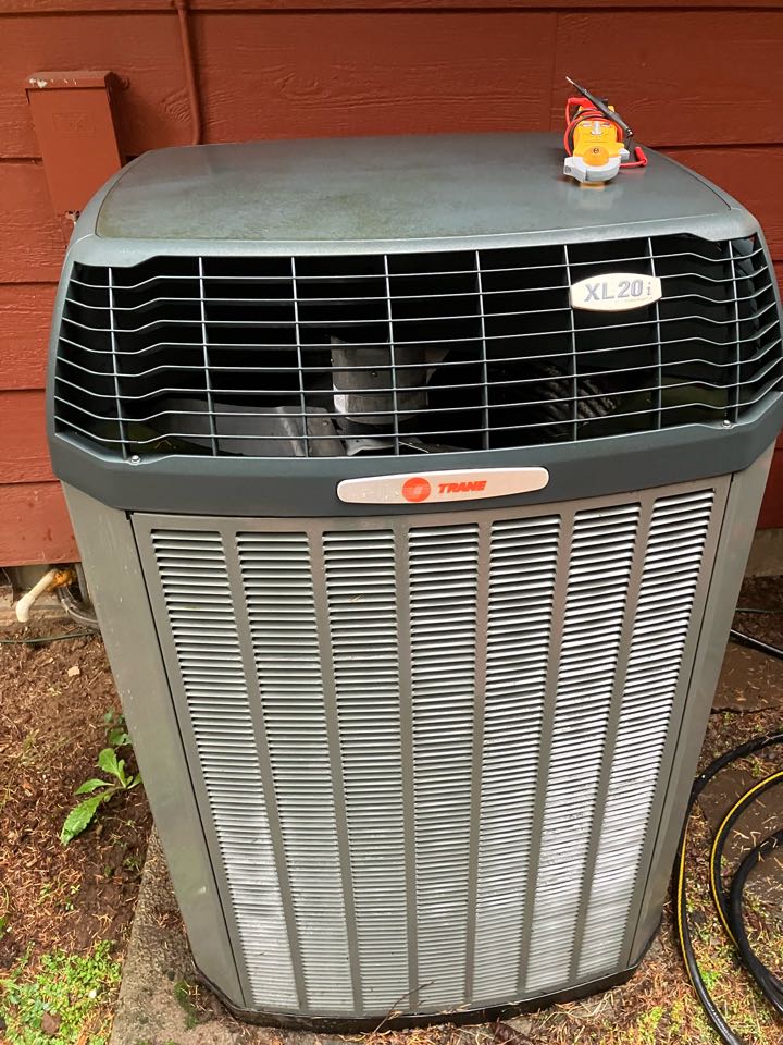 Maintenance. Heatpump. 