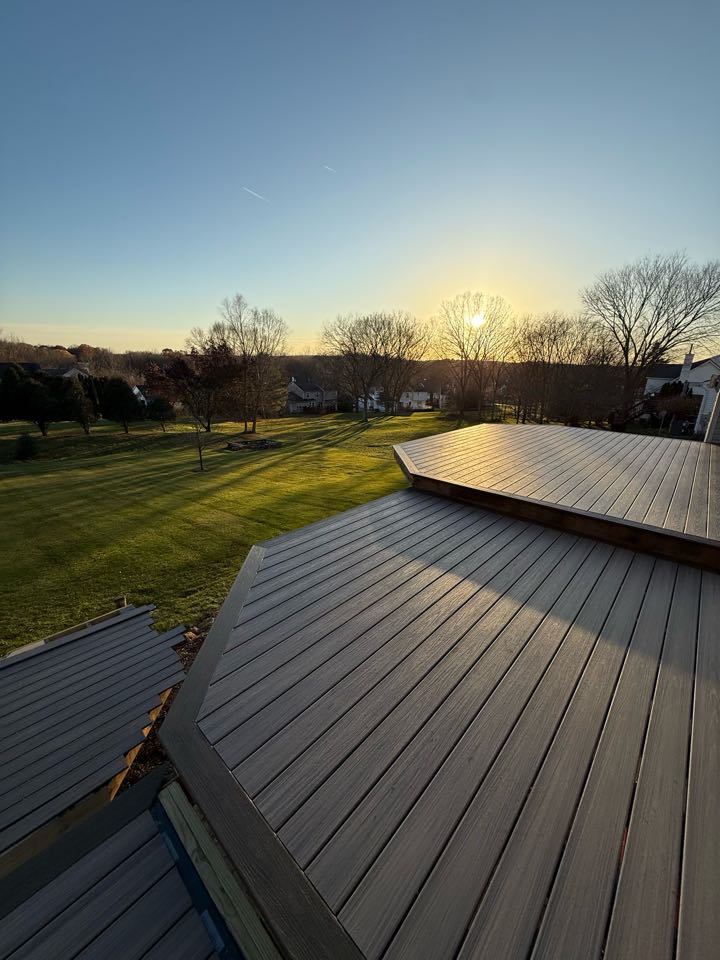 Day 2 and decking and picture frame are up on the 2 main decks and most of the walk way. Landing and stairs tomorrow!