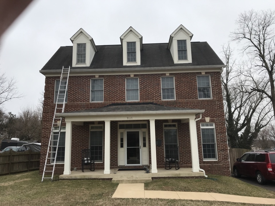 Manassas, VA - Gave homeowner an estimate for a complete roof replacement Manassas, VA - Gave homeowner an estimate for a complete roof replacement