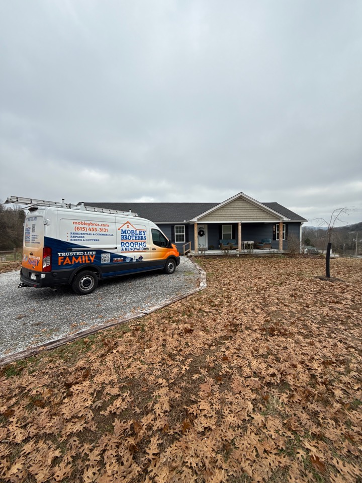 Gutter cleaning and repair 