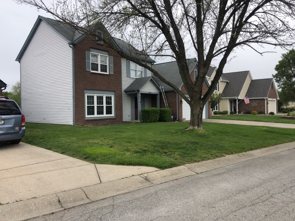 Indianapolis, IN - Indianapolis homeowner requested a free estimate on roofing, siding, gutters, and paint. Indianapolis, IN - Indianapolis homeowner requested a free estimate on roofing, siding, gutters, and paint.