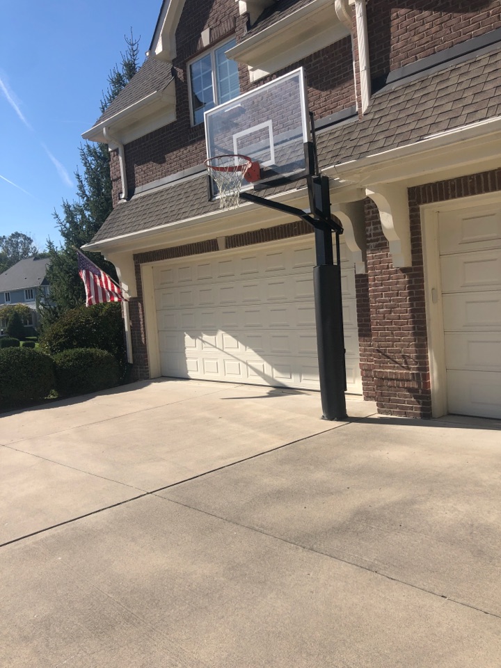 Indianapolis, IN - Roofing siding and gutters and paint Indianapolis, IN - Roofing siding and gutters and paint