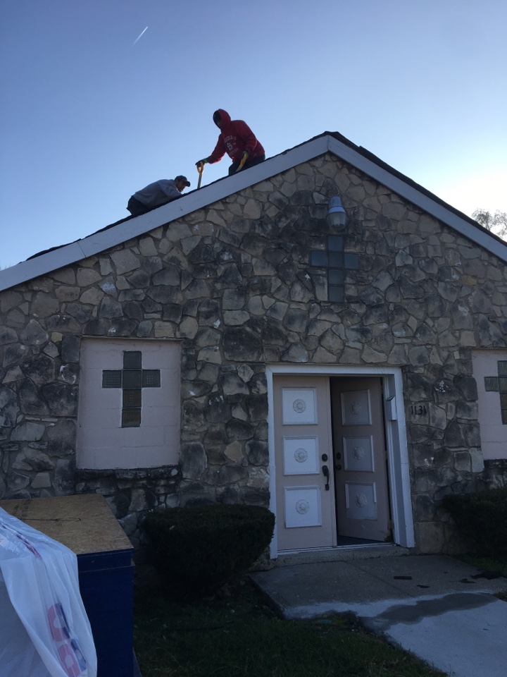 Indianapolis, IN - Community service day! New roof going on Hall - Temple! Thanks so much to GAF and ABC Supply for all their support! Indianapolis, IN - Community service day! New roof going on Hall - Temple! Thanks so much to GAF and ABC Supply for all their support!
