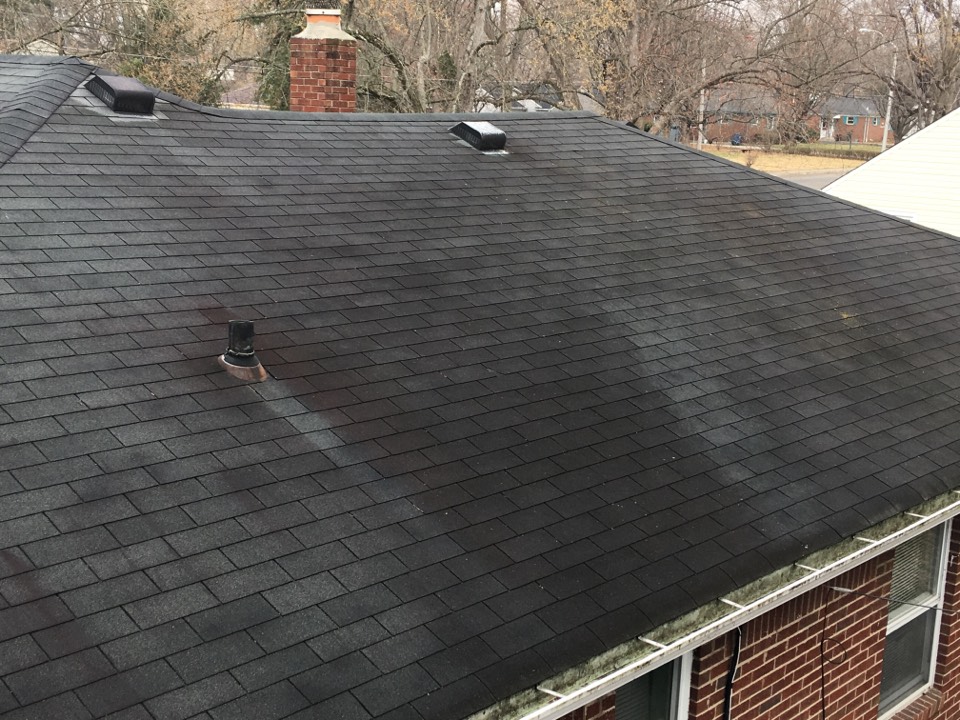 Indianapolis, IN - Today we are replacing a roof in Indianapolis. This old roof has algae and is leaking. We are installing a GAF Timberline shingle. Indianapolis, IN - Today we are replacing a roof in Indianapolis. This old roof has algae and is leaking. We are installing a GAF Timberline shingle.
