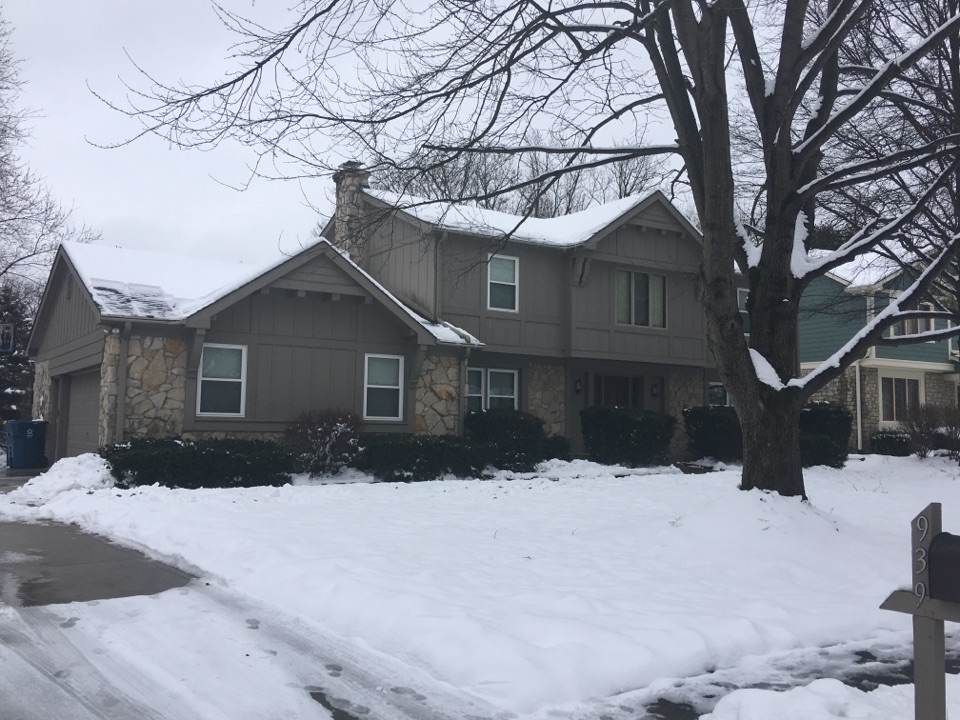 Carmel, IN - Homeowner wants quote for new 6” gutters and 3x4 downspouts Carmel, IN - Homeowner wants quote for new 6” gutters and 3x4 downspouts