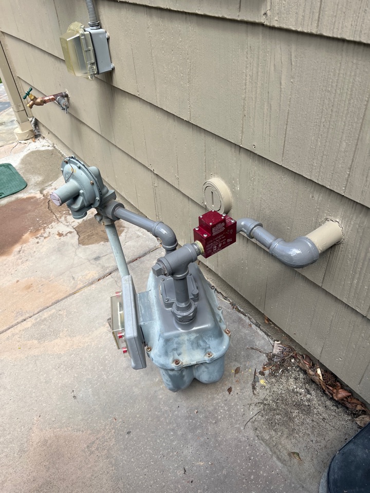 Install earthquake valve