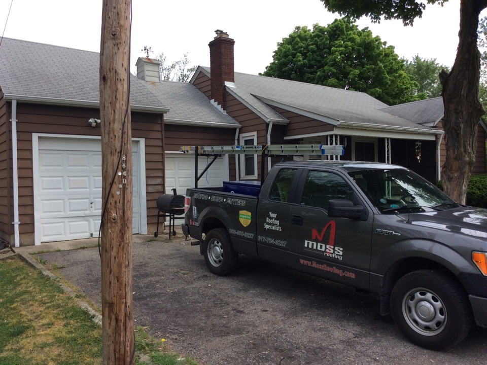 Indianapolis, IN - In Indianapolis looking at possible hail damaged siding. Indianapolis, IN - In Indianapolis looking at possible hail damaged siding.