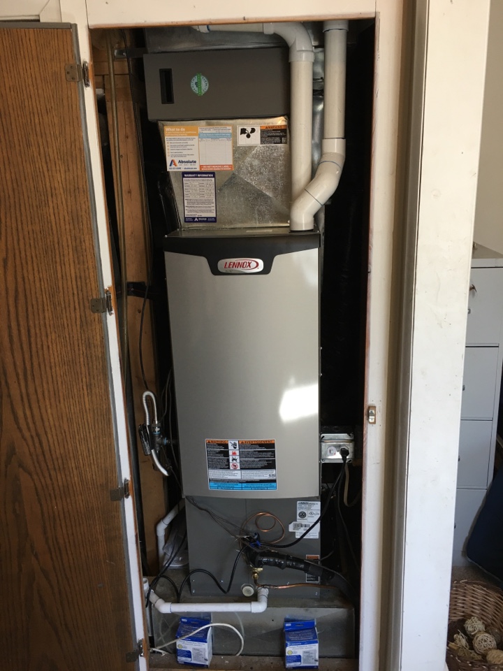 New Lennox high efficiency furnace and air conditioner install 