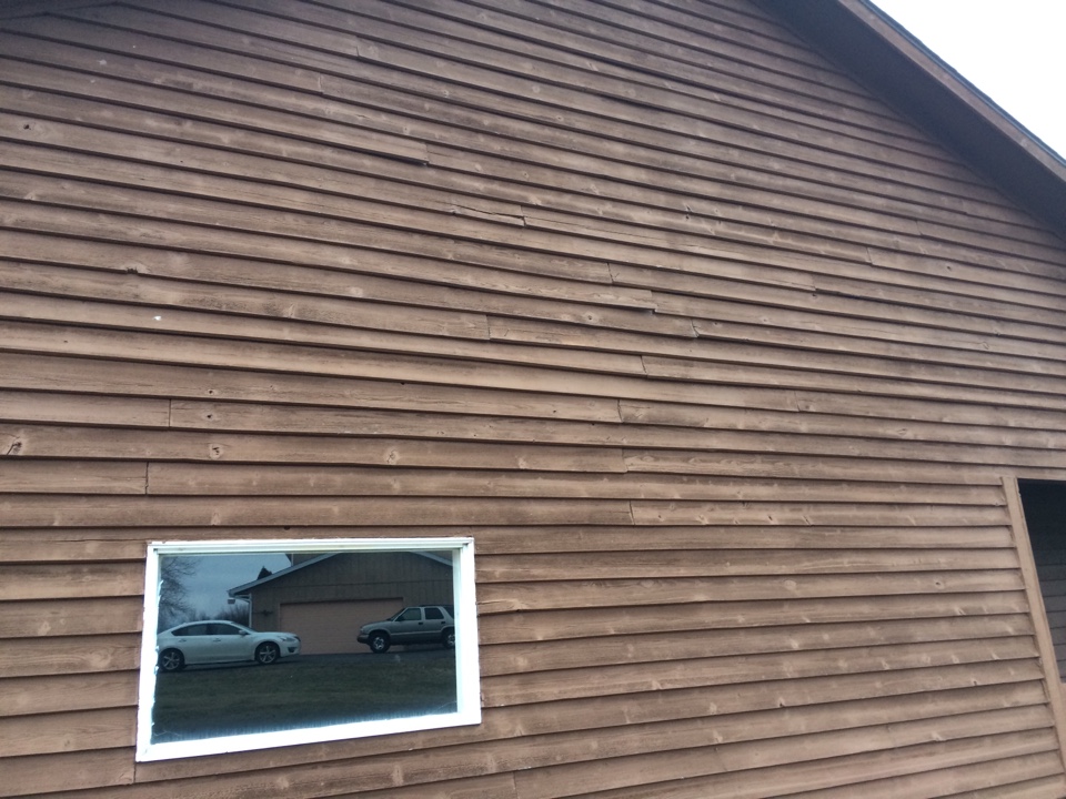 Valparaiso, IN - Inspection of warped cedar siding Valparaiso, IN - Inspection of warped cedar siding