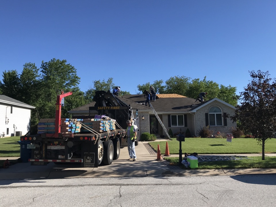 Schererville, IN - Tear off and re-roof with CertainTeed Landmark shingles Schererville, IN - Tear off and re-roof with CertainTeed Landmark shingles