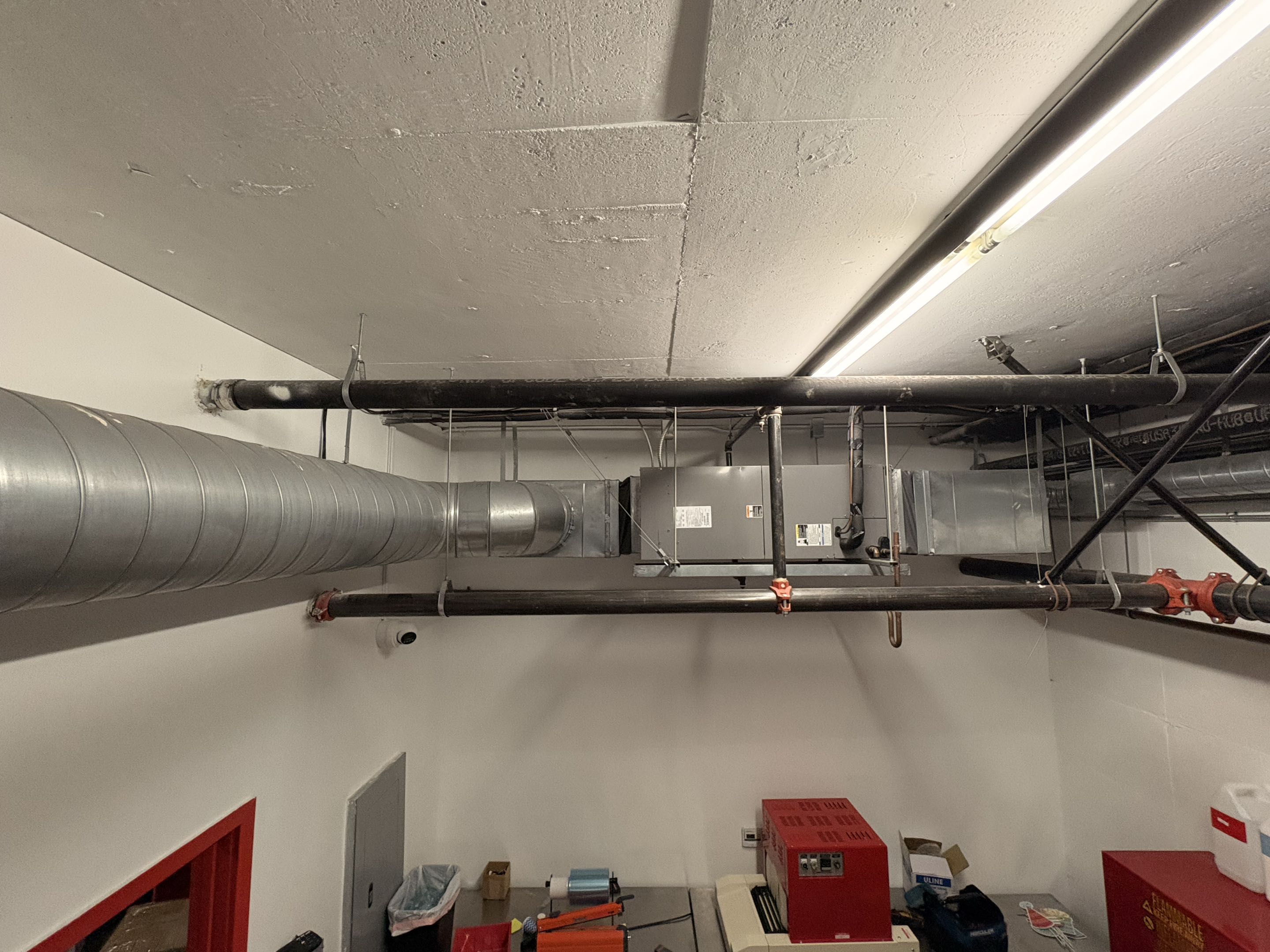  Commercial Los Angeles building. Service call. No cool. Dirty system. 