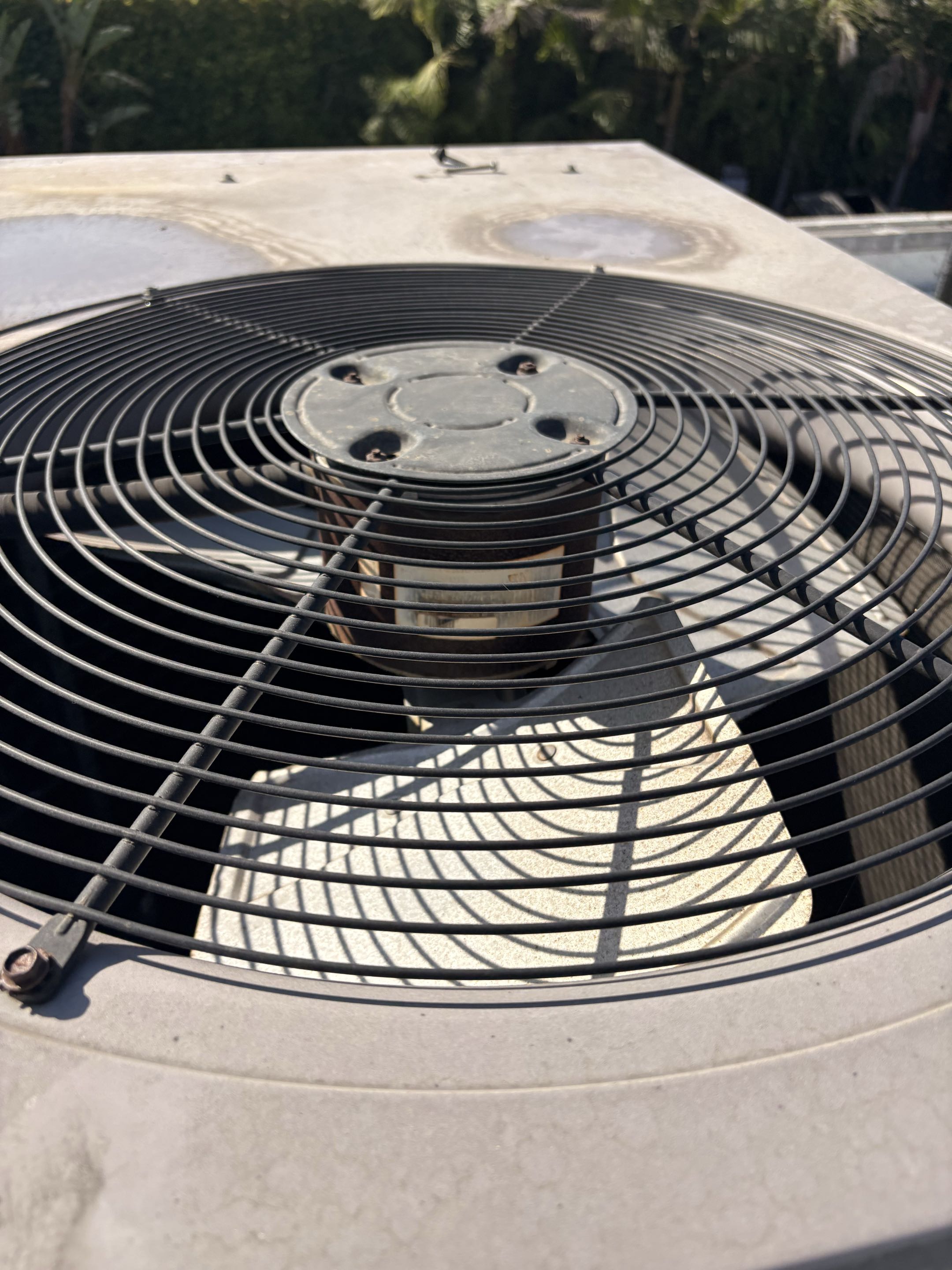 Commercial building. Replace old Bad condenser fan motor. 