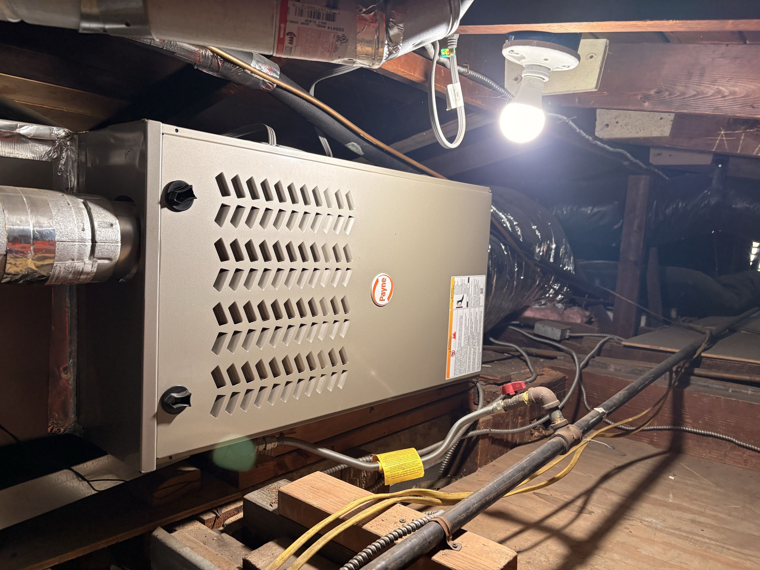 Payne system installation. Emergency float switch on cutting cooling system off avoiding water dripping, further damage. 