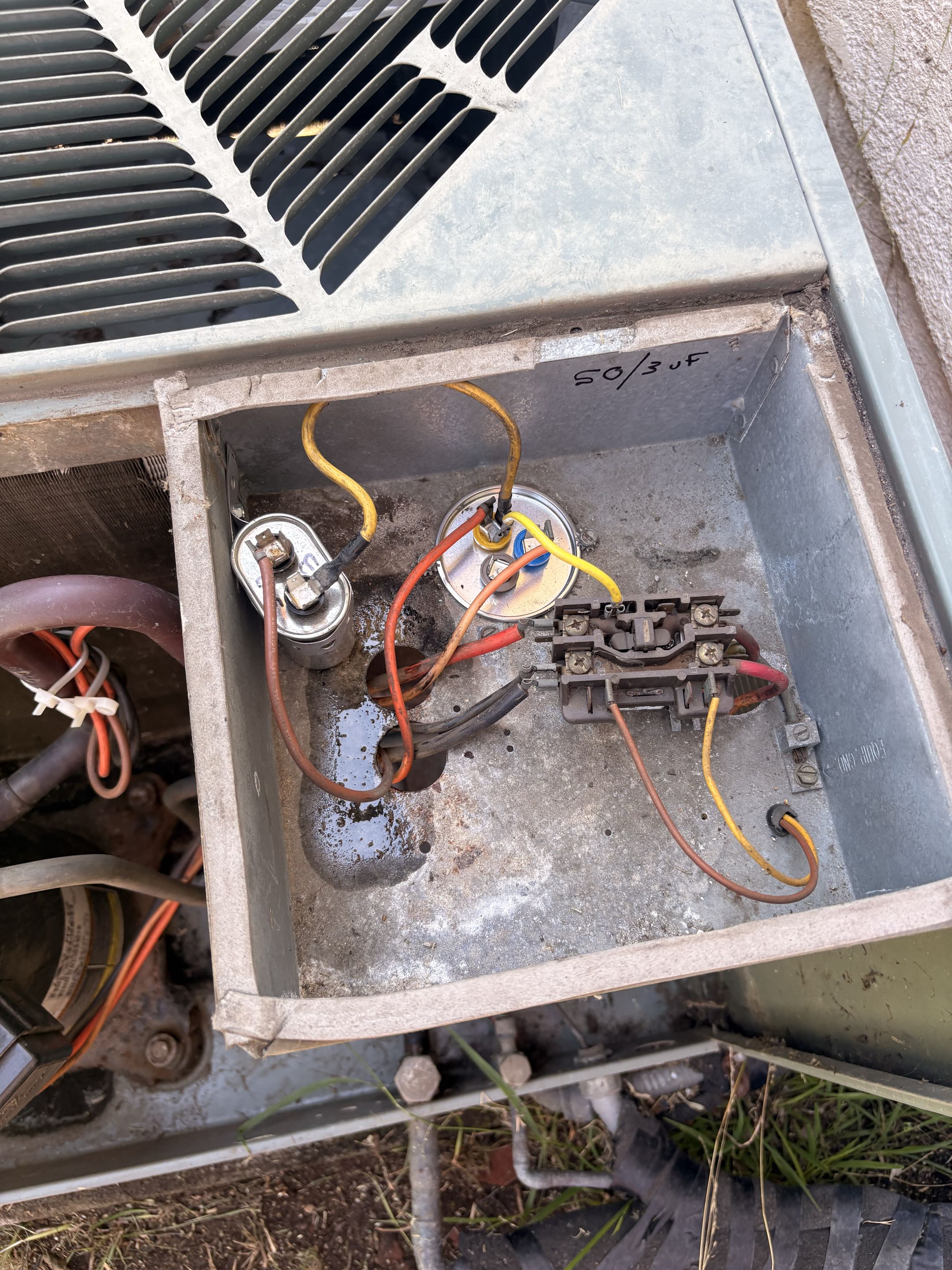 Rheem split system. No cool. Oil capacitor. 