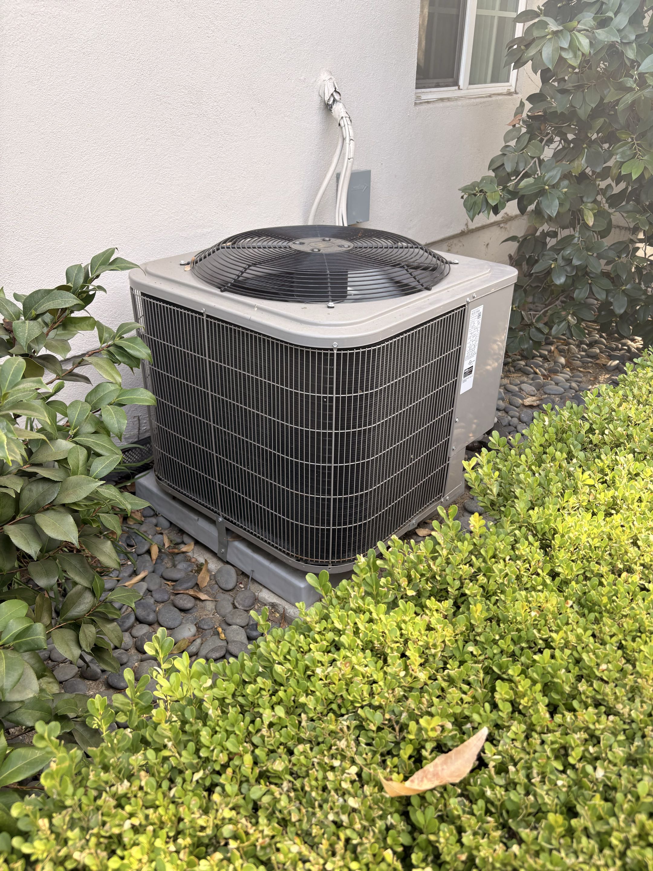 Service call. Perform annual preventive maintenance. Bryant heat pump high efficiency system. Service completed. 