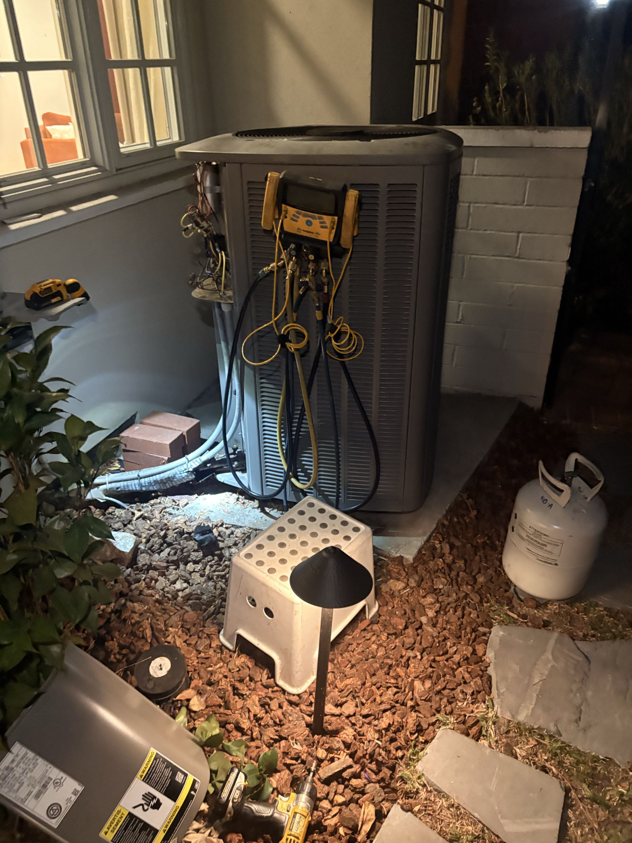 Tech call. Perform zone controls no cooling. Lennox dual zone custom. 