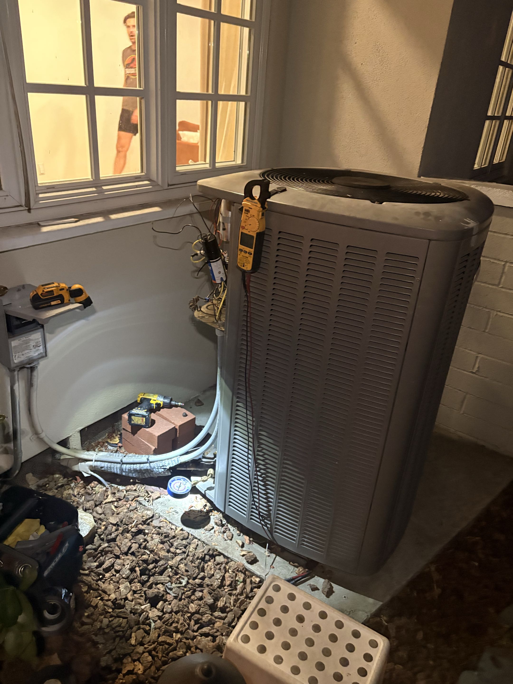 Tech call. Perform zone controls no cooling. Lennox dual zone custom. 