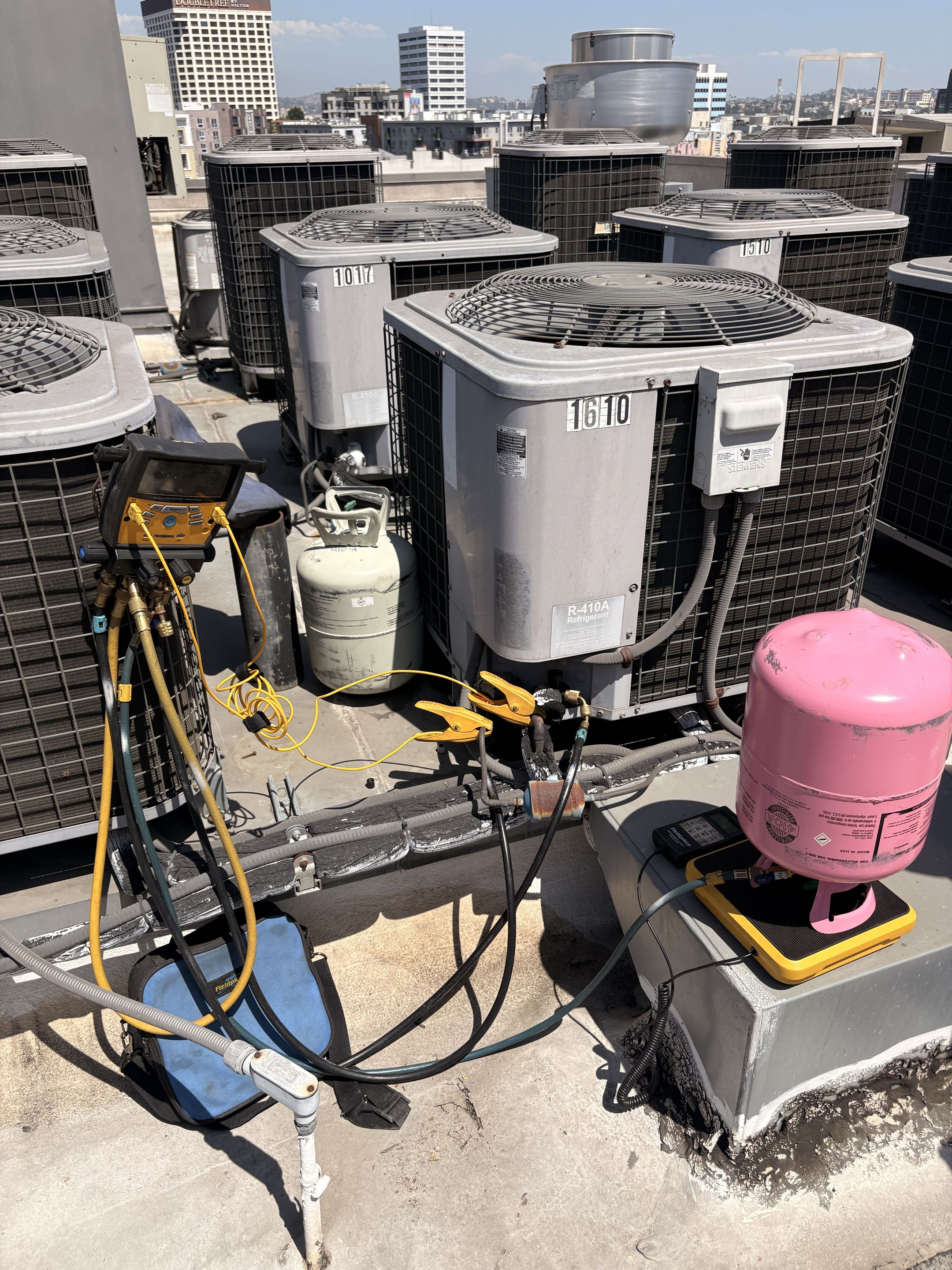 Commercial building. AC no cooling. Recharge system 