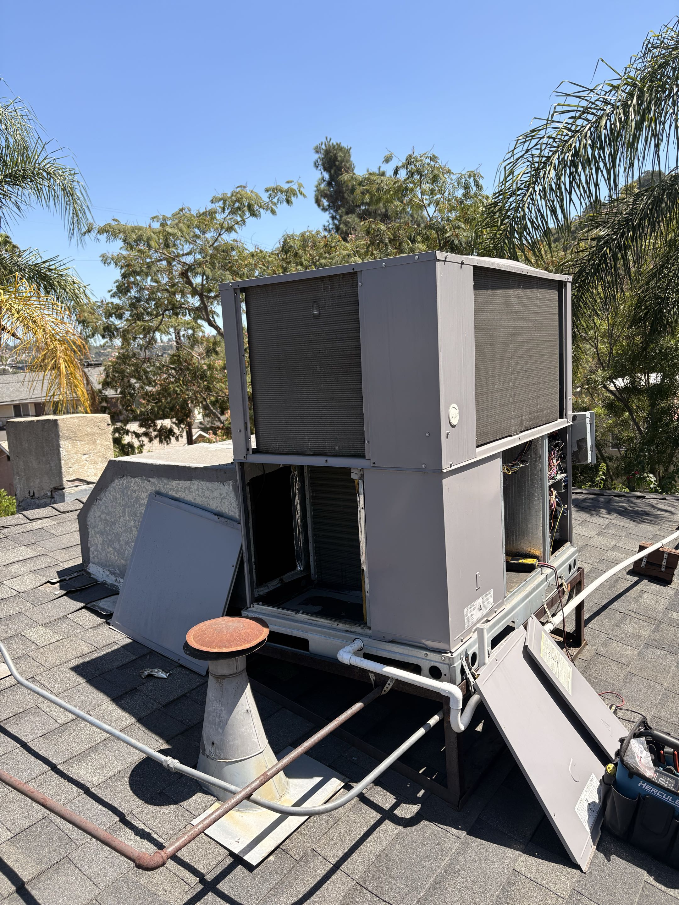 Payne package unit. Rooftop No cool. Burt smell. Perform electrical system check. 
