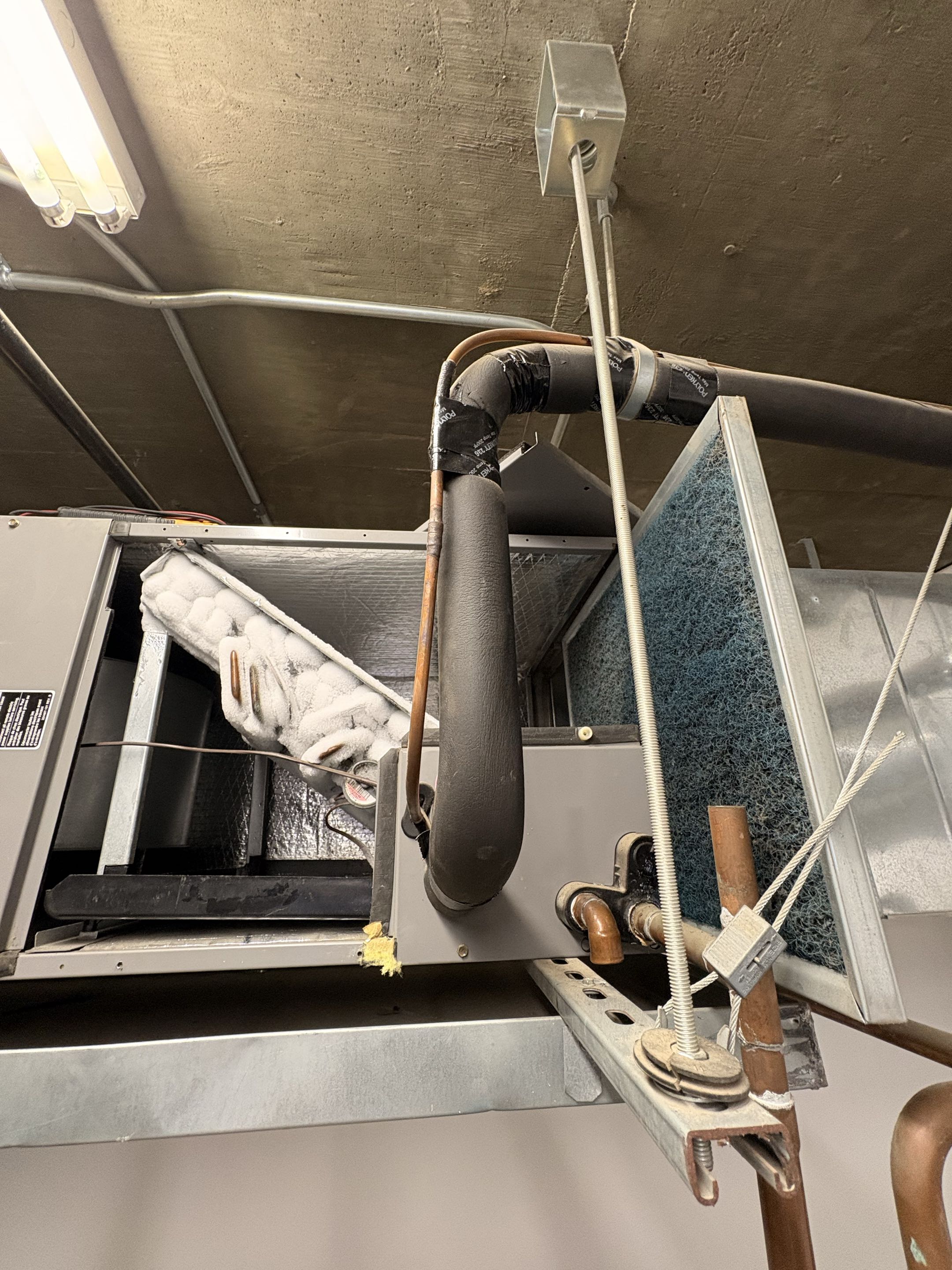 Service call no cool. Air handler not pushing air thru. Perform service 