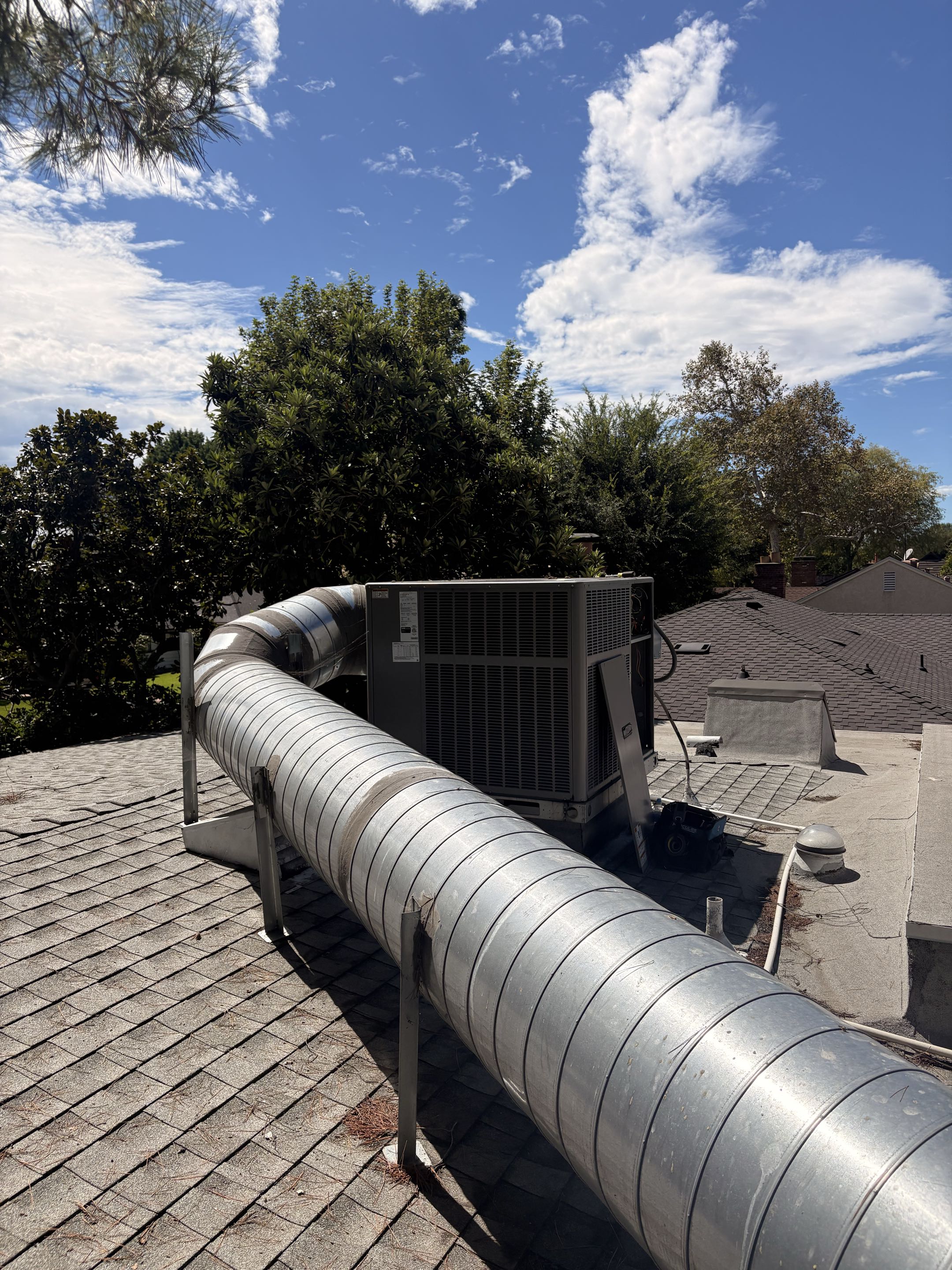 Service call. AC Pro ps large unit not cooling. Perform electrical service inspection. 