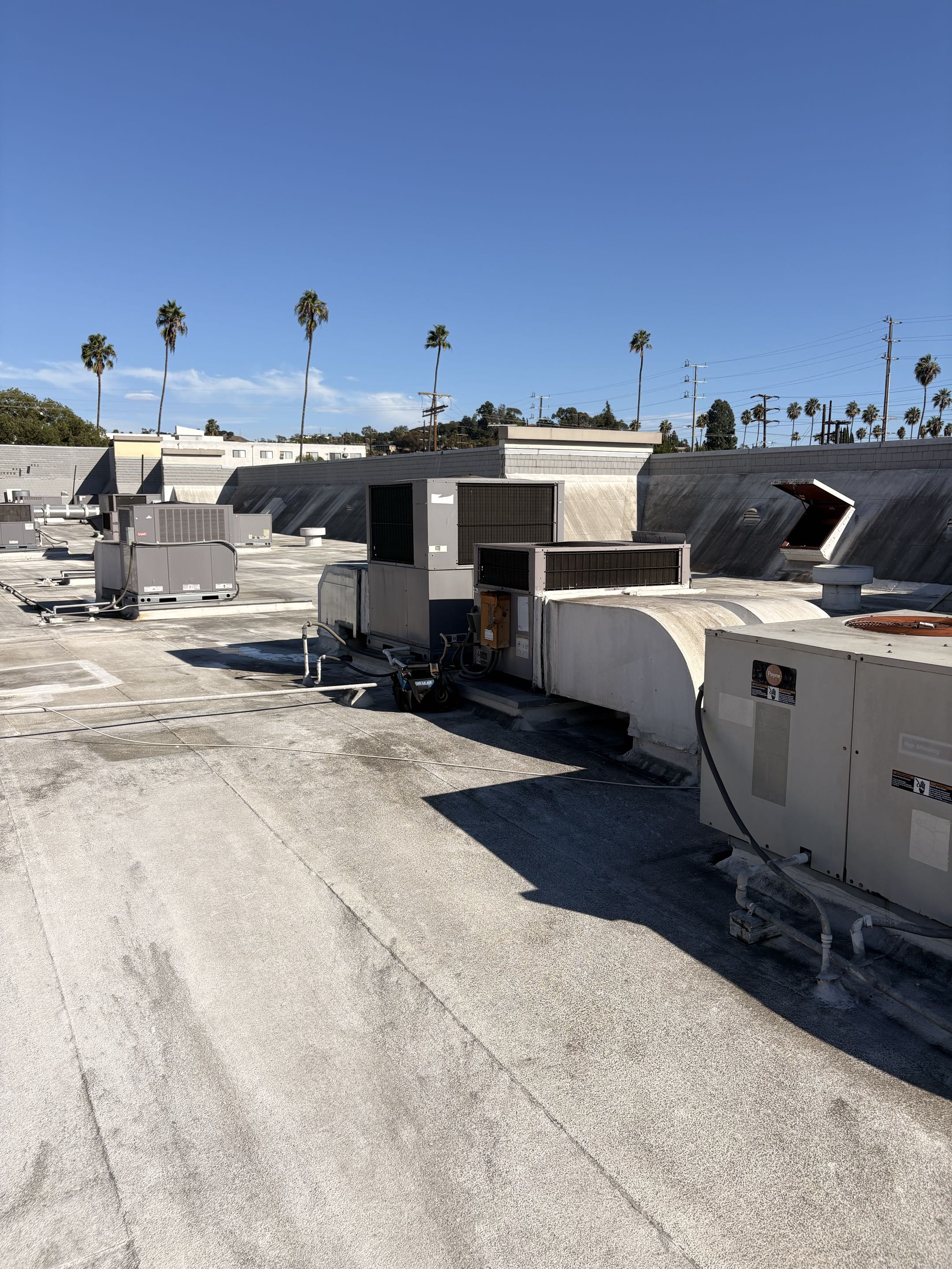 Preventive maintenance. Commercial application. Carrier gas / electric package unit. Perform service 