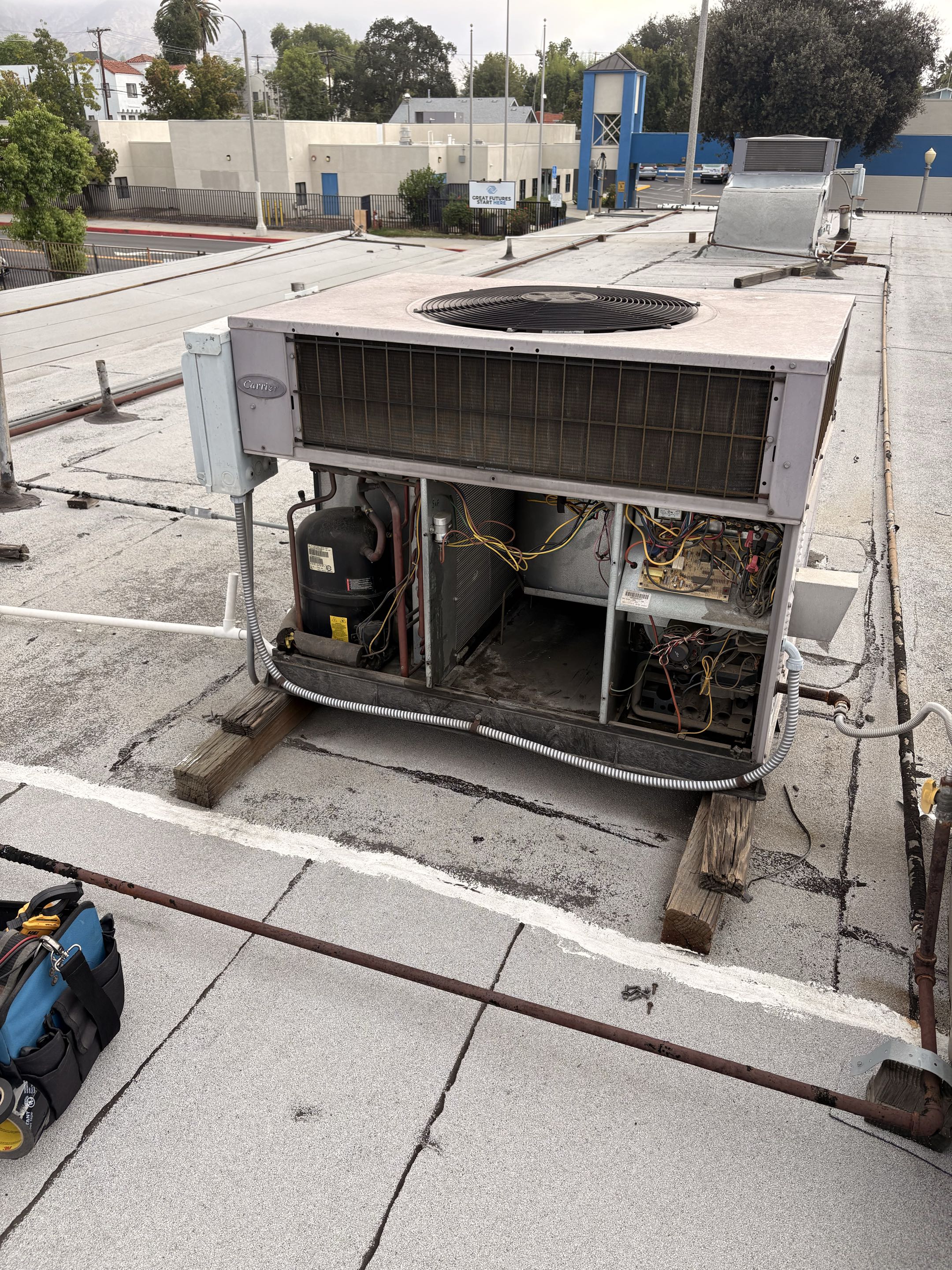 Commercial service maintenance. Payne, Bryan, Carrier package units. Perform, cleaning, maintenance, service. 