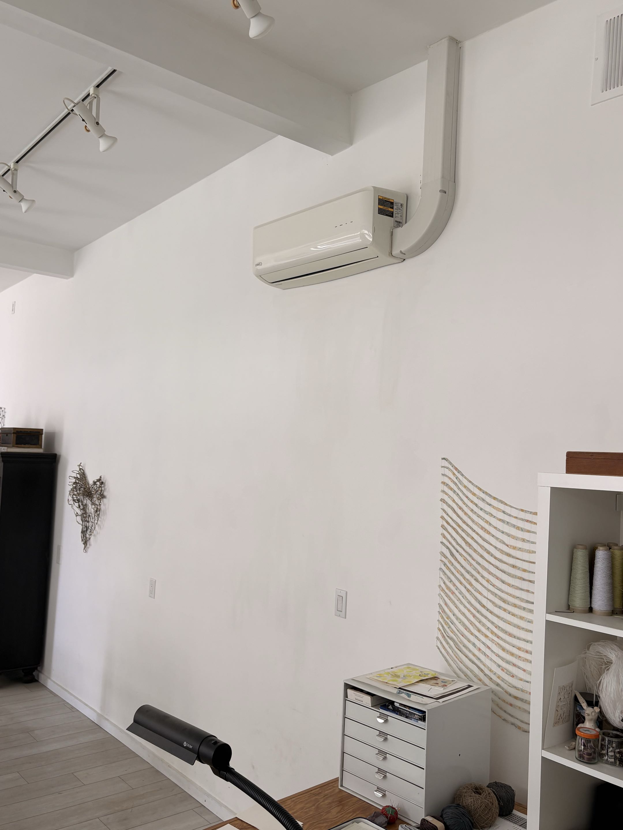 Mitsubishi Preventive maintenance Minisplit. Perform deep cleaning. 