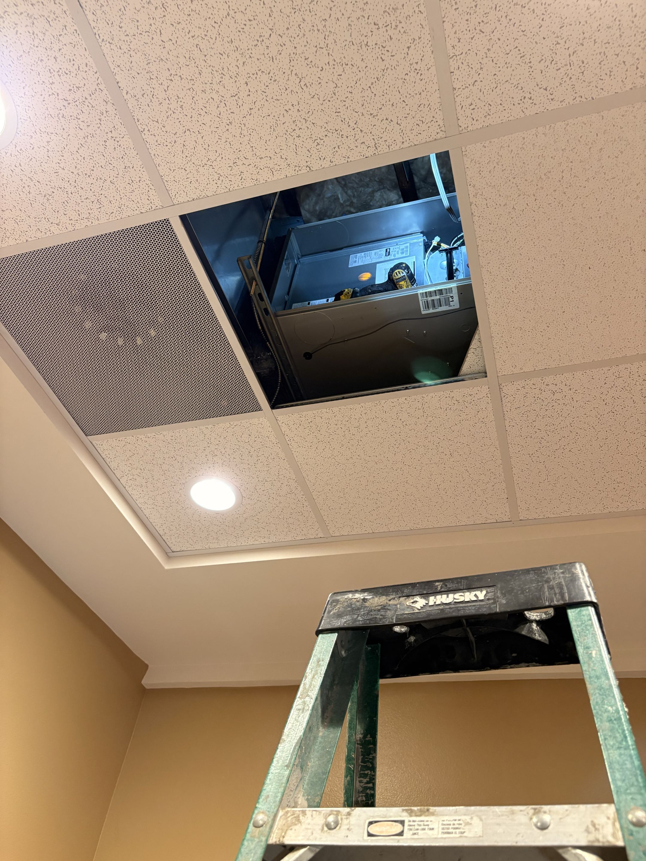 Commercial preventive maintenance. Payne split system. Perform service. 