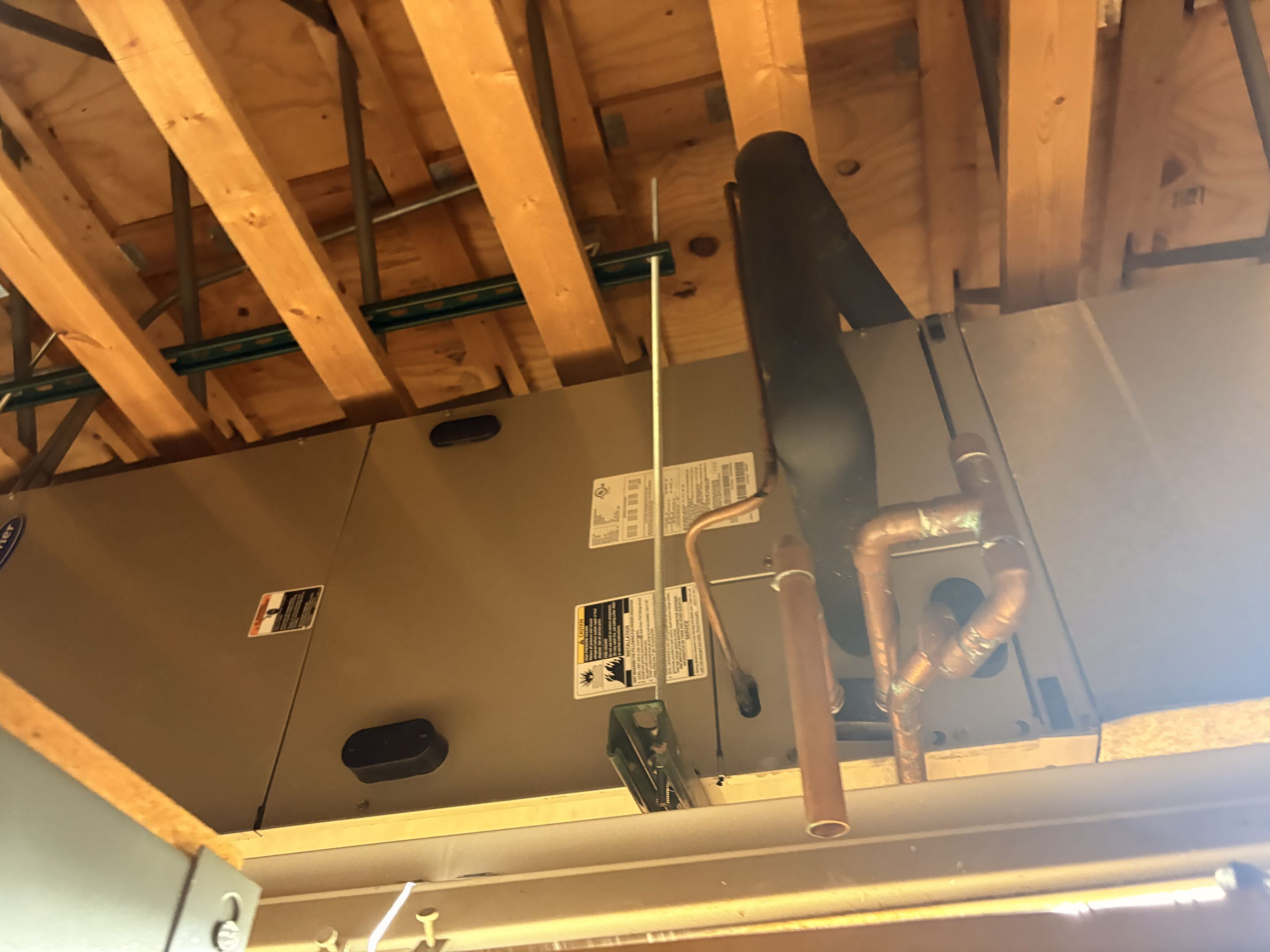 Commercial applications. Carrier preventive service. Perform maintenance 