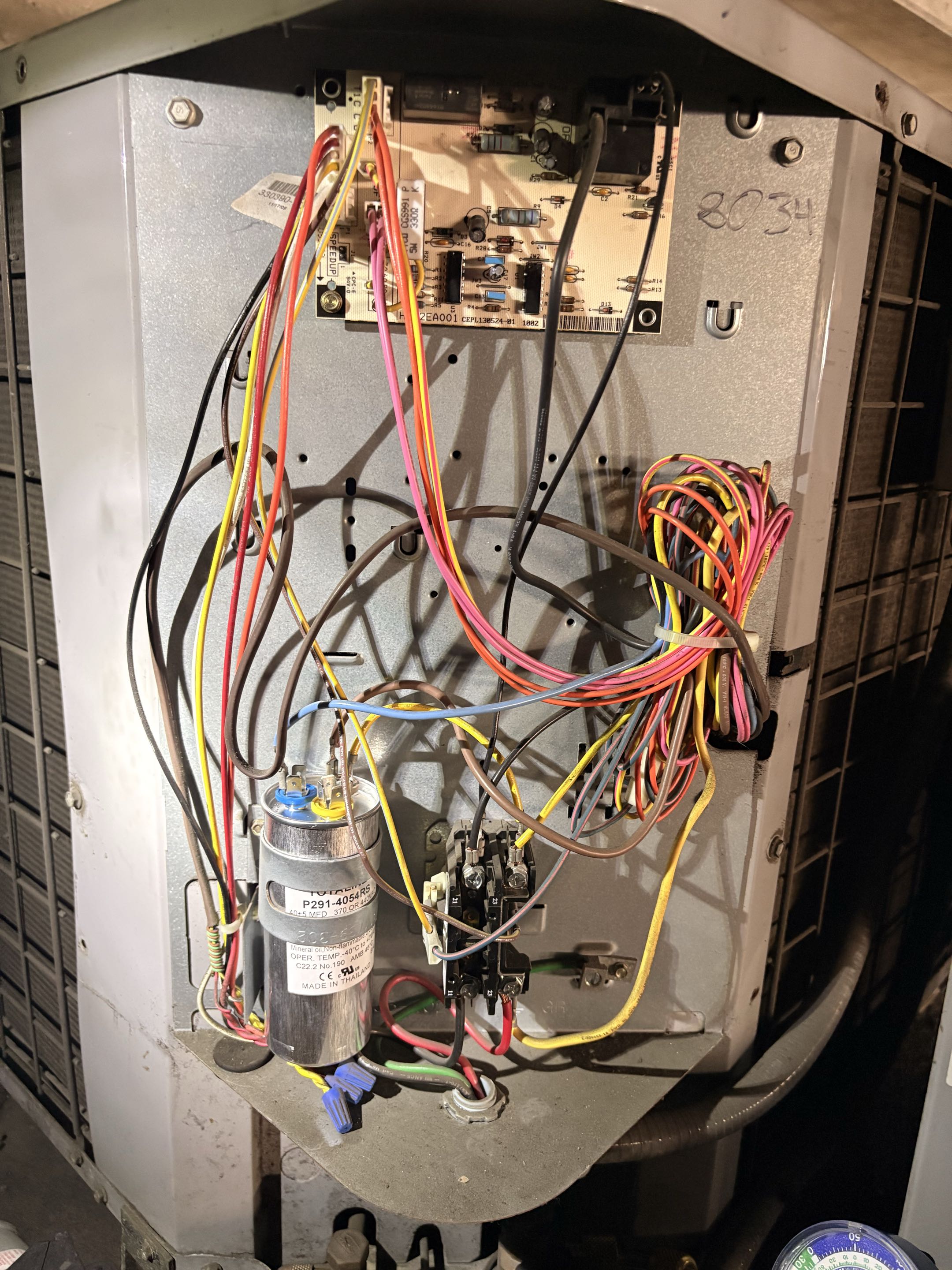 Commercial. Day & night condenser unit malfunctioning. 