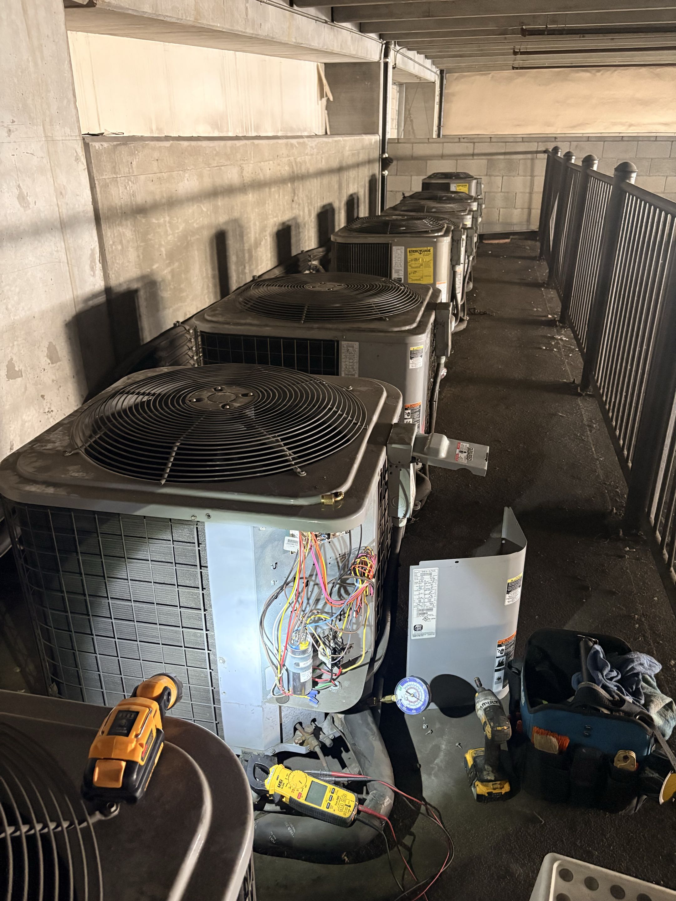 Commercial. Day & night condenser unit malfunctioning. 
