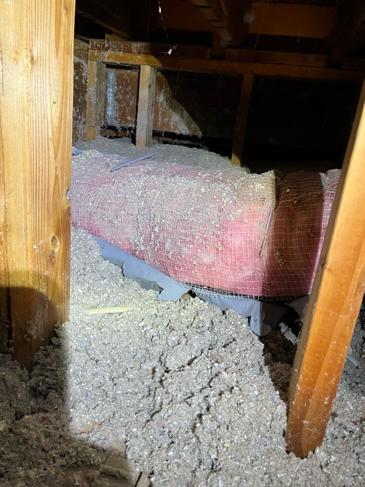 Malibu, CA - Looking at replacing some ducting here in Malibu Malibu, CA - Looking at replacing some ducting here in Malibu