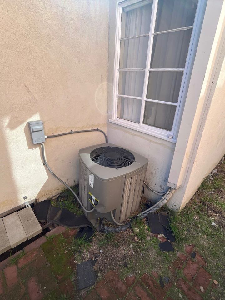 Altadena, CA - Going to be changing out this gas split system to a heat pump here in Altadena Altadena, CA - Going to be changing out this gas split system to a heat pump here in Altadena