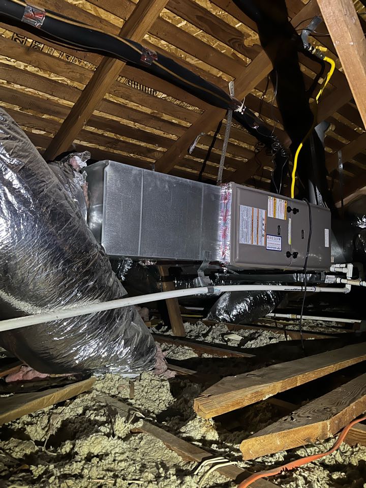 Changing out this gas split system to a heat pump here in South Pasadena 